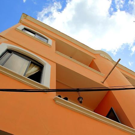 Hostal Duncan Puerto Ayora  Esterno foto