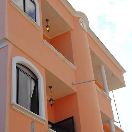 Hostal Duncan Puerto Ayora  Esterno foto