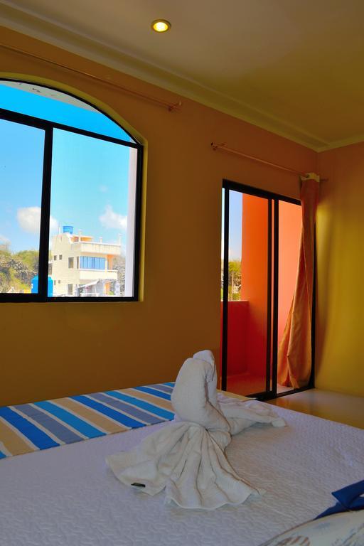 Hostal Duncan Puerto Ayora  Esterno foto