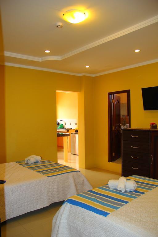 Hostal Duncan Puerto Ayora  Esterno foto