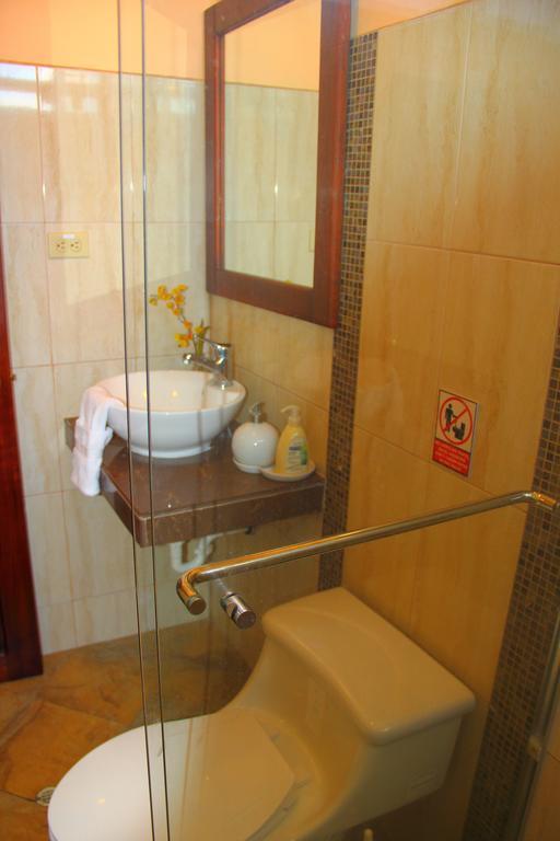 Hostal Duncan Puerto Ayora  Esterno foto