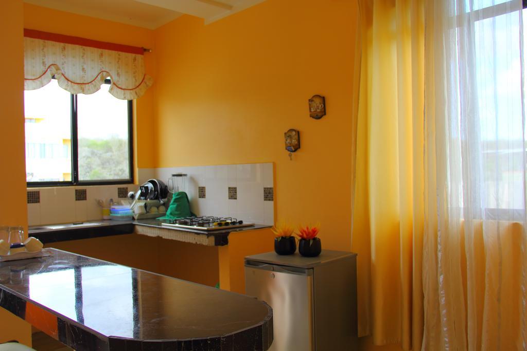 Hostal Duncan Puerto Ayora  Esterno foto
