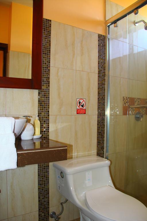 Hostal Duncan Puerto Ayora  Esterno foto