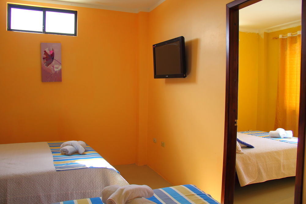 Hostal Duncan Puerto Ayora  Esterno foto
