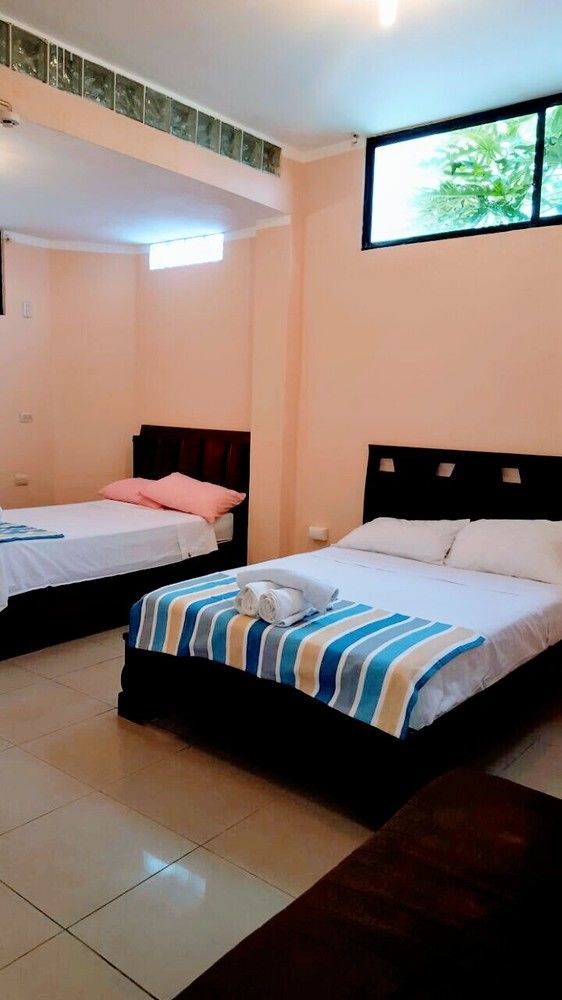 Hostal Duncan Puerto Ayora  Esterno foto