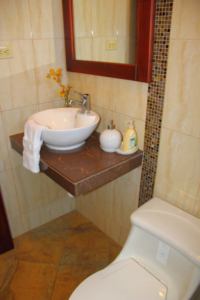 Hostal Duncan Puerto Ayora  Esterno foto
