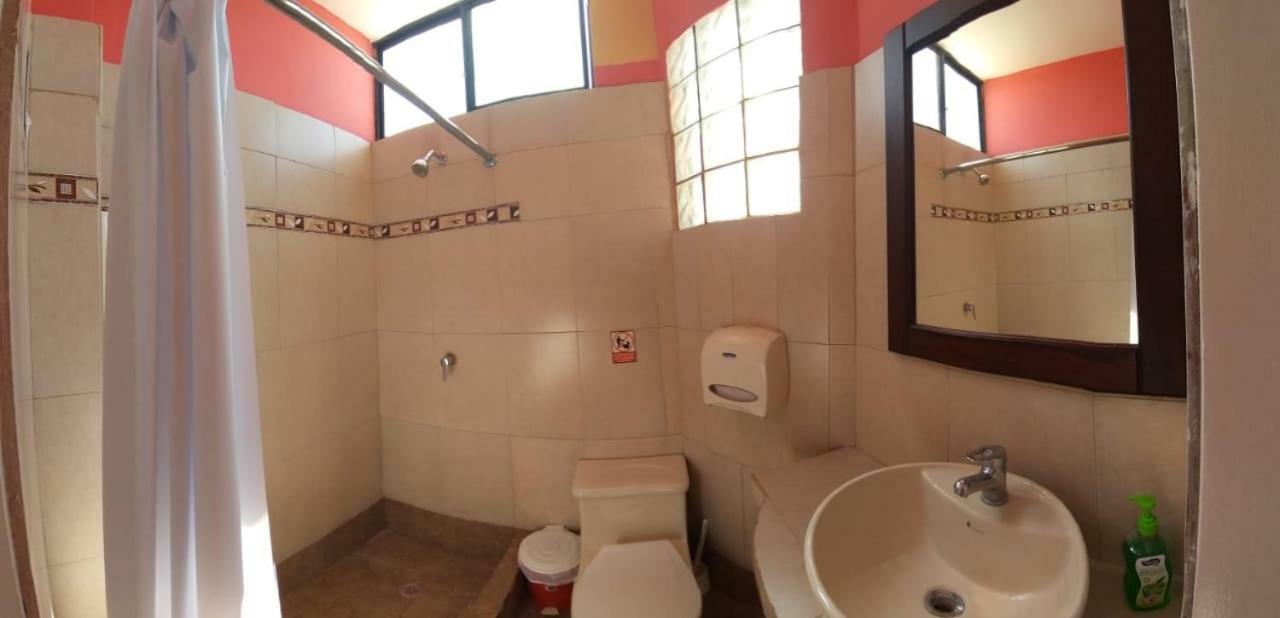 Hostal Duncan Puerto Ayora  Esterno foto